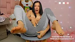 Bubble Butt Teen Squirting Huge Mess With Toys