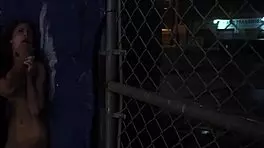 性竞赛粗暴户外公共勾搭是Anya Olsen的唯一选择