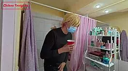 La Fiesta Continua En El Baño - Trailer