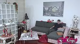 Vanesa Colombiana Seduces Young Dude with Riding and Deepthroat