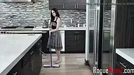 Housekeeper threesome dreams come true! Jenna and Sovereign in bisexual fun!