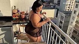 gordinha safada ficou com tesão e me chamou para resolver