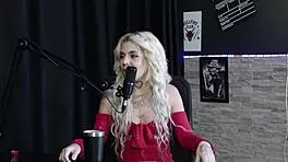 deu o cu em cima do formigueiro