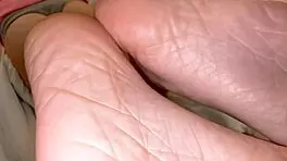 Most Cute And Beautiful Feet Receive Sensual Massage In Top New York Salon