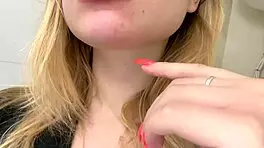 Fingering Pussy and Fucking in Doggy Style!