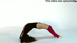 anna ocean, hot gymnast, stretches pussy in gym with small tits 😘🏋️‍♀️