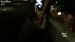 miroslava se deja chupar la chocha por un desconocido en un estacionamiento y siento tanto placer en ese momento tan arriesgado al aire libre