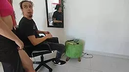 hermanastra cachonda me da mamada y luego la follo por el coño 😏