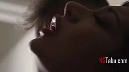 Curvy MILF teaches tiny teen real kiss 😘