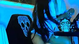 The Wonderful Blue Masturbates Live With Her Big Dildo For You