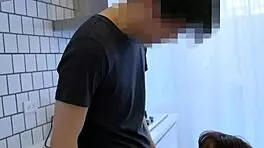 18+亚洲少女穿旗袍口交