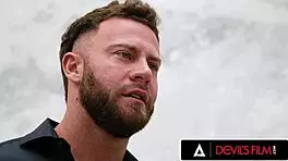 Anna claire clouds, why seduce my monster cock in the bathroom?