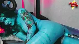 Young Girl Achieves Orgasm With Dildo And Squirts Using Vibrator