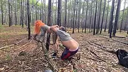 ruiva gostosa exibicionismo trilha sexo ar livre