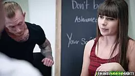 Luna Rival Blows Two Large Cocks Alternately In Office