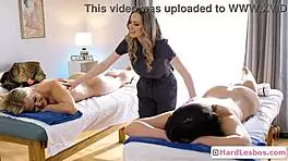 Two sexy blonde lesbian babes enjoy wet sex massage in threesome - scarlett sage whitney wright slimthick vic