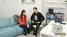 Hunt4k Un Sexo Caliente Con Una Guapa Cuesta Como Un Coche Nuevo E Increíble