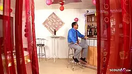 Stief Tochter Films Secret Fuck with Vater in Vintage Setting