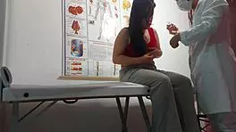 Ginecologista Enfia Dedo No Cu E Fode Paciente