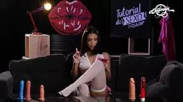 a novinha vai te fazer gozar with small tits and shaved pussy