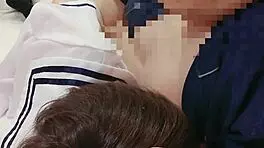 騎乗位で中出しした精液がこぼれちゃった 清楚系の女子高生の制服でハメ撮り 手マン オーガズム コスプレ?