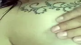 dana barzagli en rica masturbación con dildo