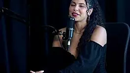 Safada faz dança sensual após falar não faz sexo anal gosta preliminares adora chupar transou trilha fetiches sweet karolzinha