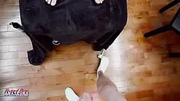  brunette辣妹Nikki P吸鸡巴湿屄屁眼被干