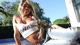 Ex Gf Luna Luxe Visits Horny Ex Bf for Unexpected Fuck