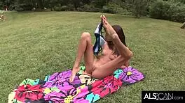 Eighteen yo janice griffith fists to orgasm