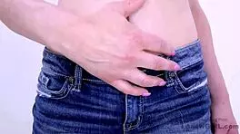 Stunning brunette model gets fucked during her audition 😍