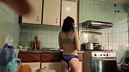 Fuck The Service Employee In Kitchen