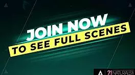 i cudnt resist fuckin her ass she begged for it during piano session