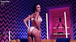 cute brunette mia trejsi lets stud cum in pussy 😏