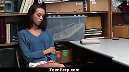 Teen suspects strip for LP officer 😈