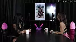 belinha baracho demonstrates blowjob and shows tits to elisa sanches