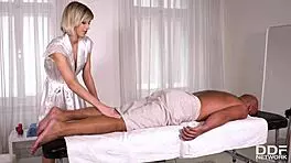 Blonde massage therapist ria sunn rides clients big fat cock with asshole