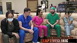 职场奴隶 Aria Nicole 被虐调教