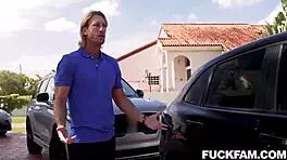 'Shake Those Tits and Score Big Lolly, Dames Venus Rivers!'