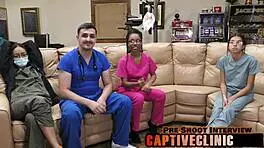 职场奴隶 Aria Nicole 被虐调教