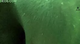 kit summers tries on leggings and models an awful shirt during casting interview