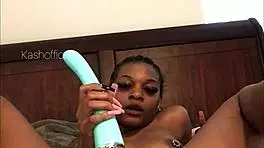 Kashofficials upclose ebony squirting vibrator orgasm