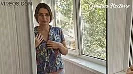 BRUNETTE SKINNY GIRL MASTURBATES INTENSELY IN HER HOMEMADE WORKOUT SESSION