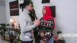 She Wears Hijab Even While Having Christmasy Sex