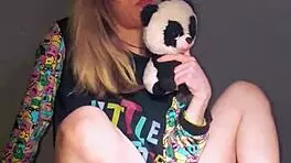 Bonneyuwu - 15 08 Pijama Masturbacion Dildo Y Peluche