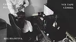 Câmera escondida: meu chefe fez massagem em mim, será que a esposa dele vai descobrir?