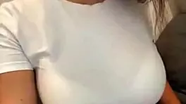 Stepmom In Short Skirt Shows Her Bra 😍