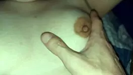 xxx黑发娇小嫩妹秀新内裤骚味诱惑变态