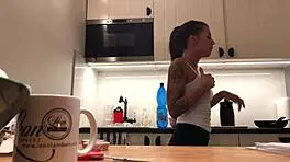 S sexy College Girls Party Braless in Thongs