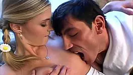 Sarah Dark Is A Teen Who Loves Adventures